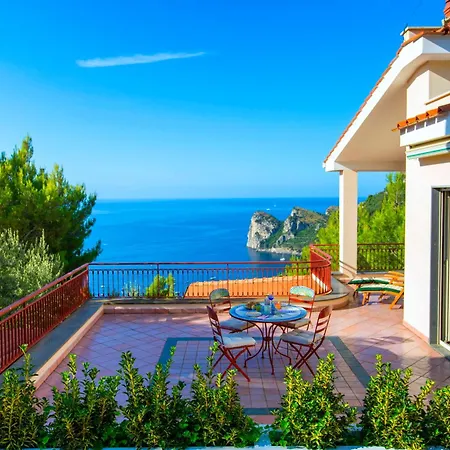 Christa Holiday home Massa Lubrense